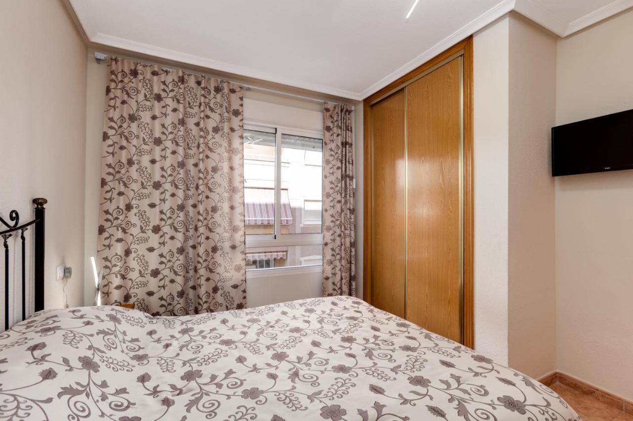 Apartaments Amalia On The Beach 托雷维耶哈 外观 照片